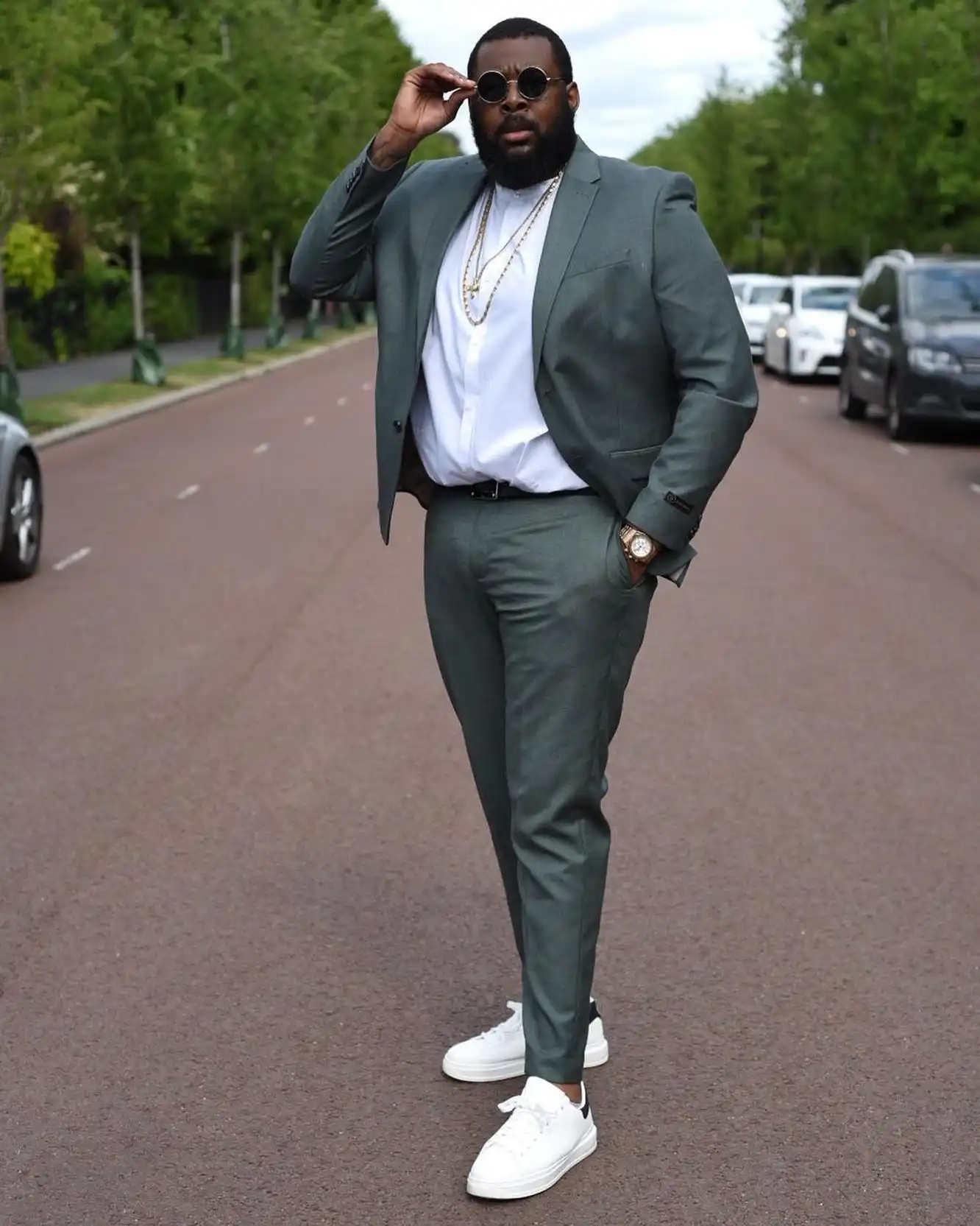 15 Outfit Ideas for Big Guys That Actually Work 2 big men outfits