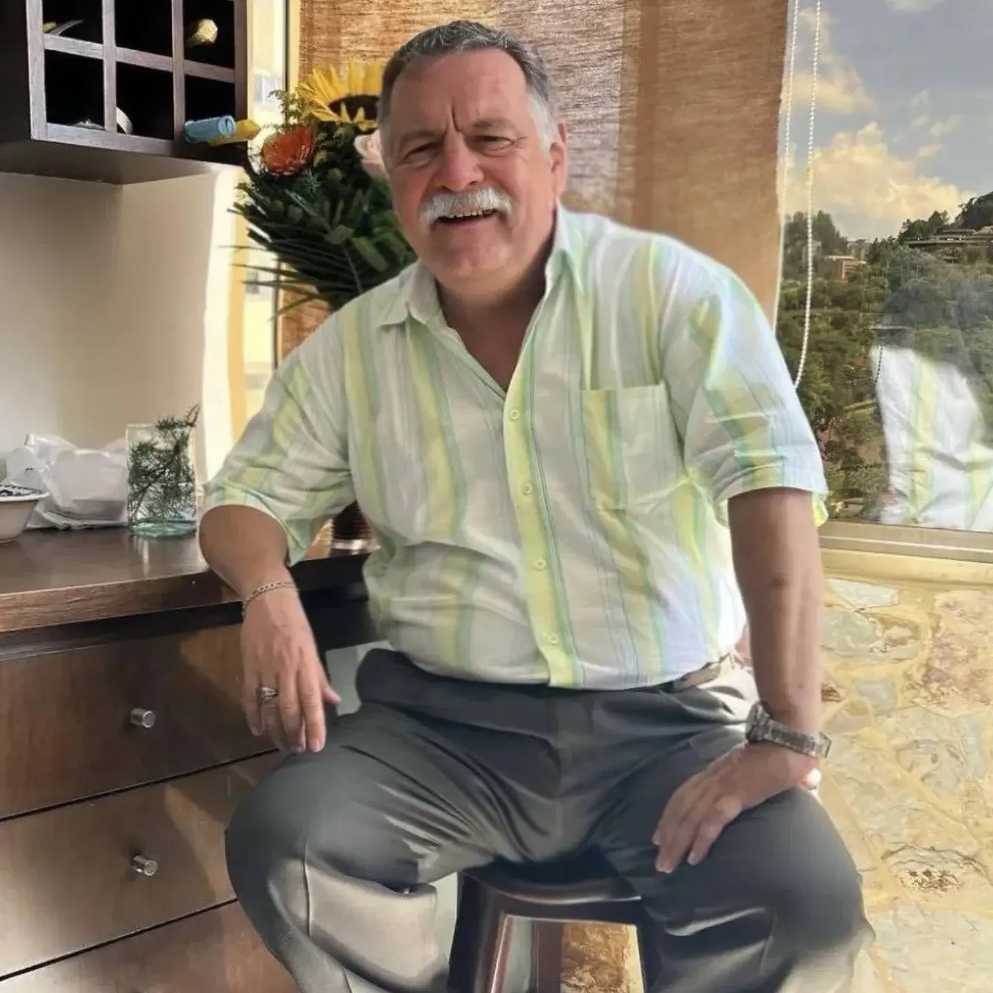 15 Outfit Ideas for Plus Size Men Over 50 That Actually Fit 7 plus size outfits for men over 50